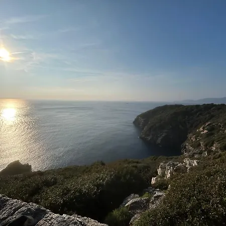 L'echappee Bleue, A 3 Minutes Hyères